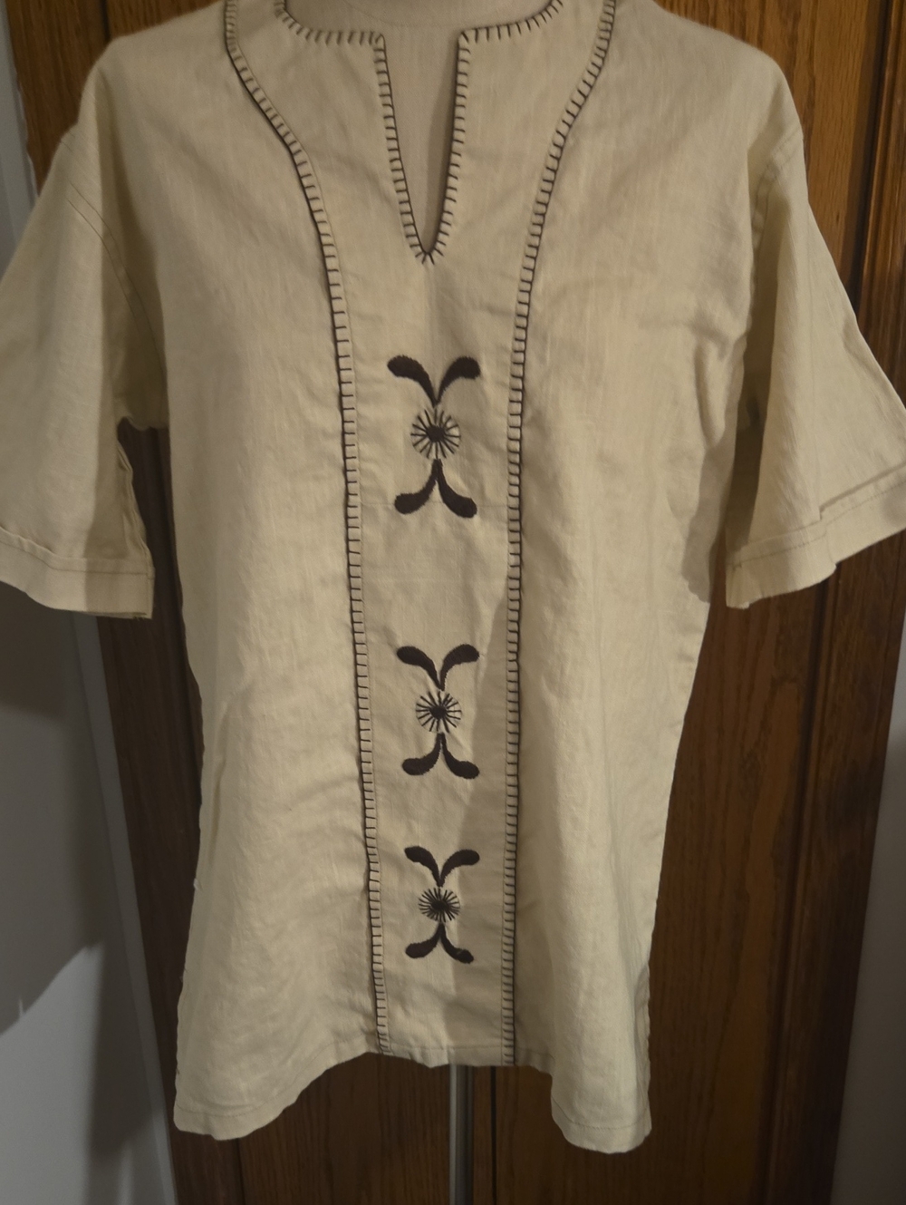 Beige Embroidered Men’s Short-Sleeve Shirt